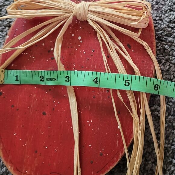 Wooden Apple Kitchen Wall Decor - Picture 7 of 7